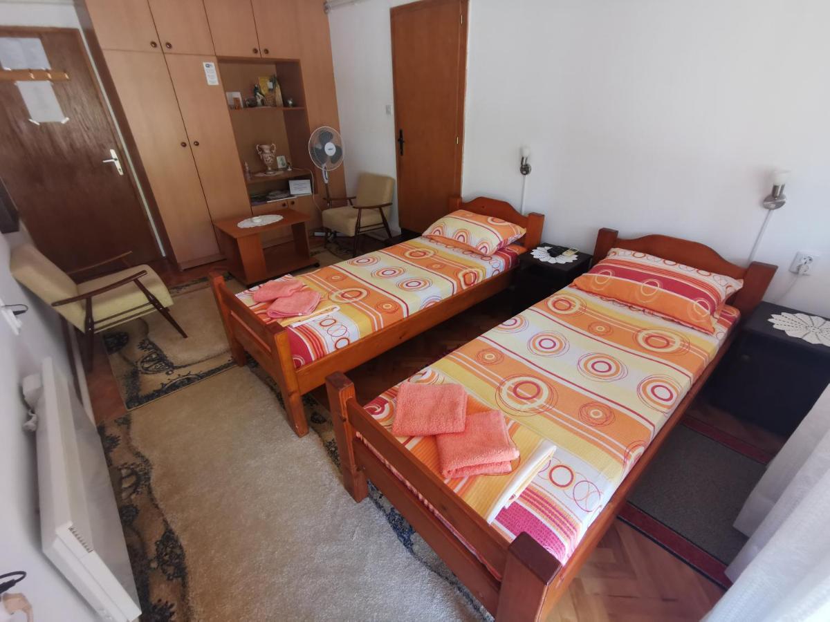 Apartments Domacinstvo Nikolic Βάλιεβο Εξωτερικό φωτογραφία