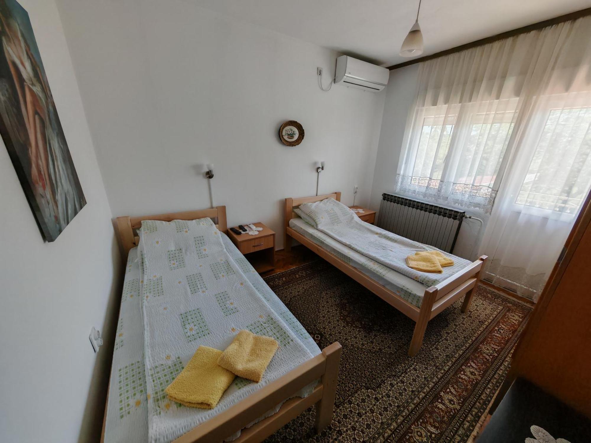 Apartments Domacinstvo Nikolic Βάλιεβο Εξωτερικό φωτογραφία
