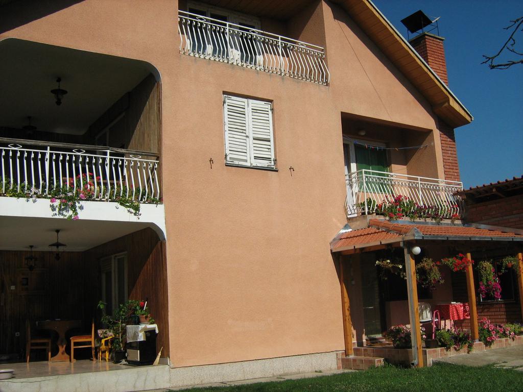 Apartments Domacinstvo Nikolic Βάλιεβο Εξωτερικό φωτογραφία